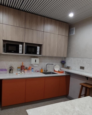 КУХНЯ в офисе компании КОНСУЛЬТАНТ ул.Пятницкого д.42